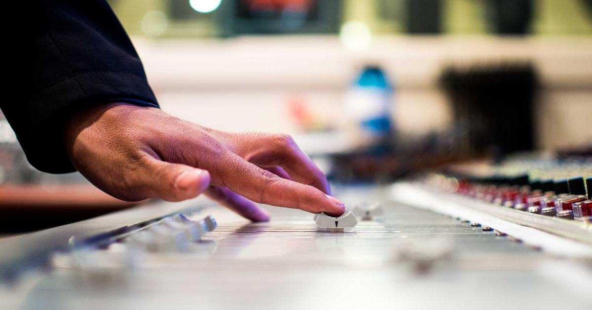 做数据分析别只问”为什么”：用AI先把指标体系搭出来